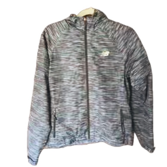 Women’s New Balance Multicolor jacket with pockets and hood - Picture 6 of 6